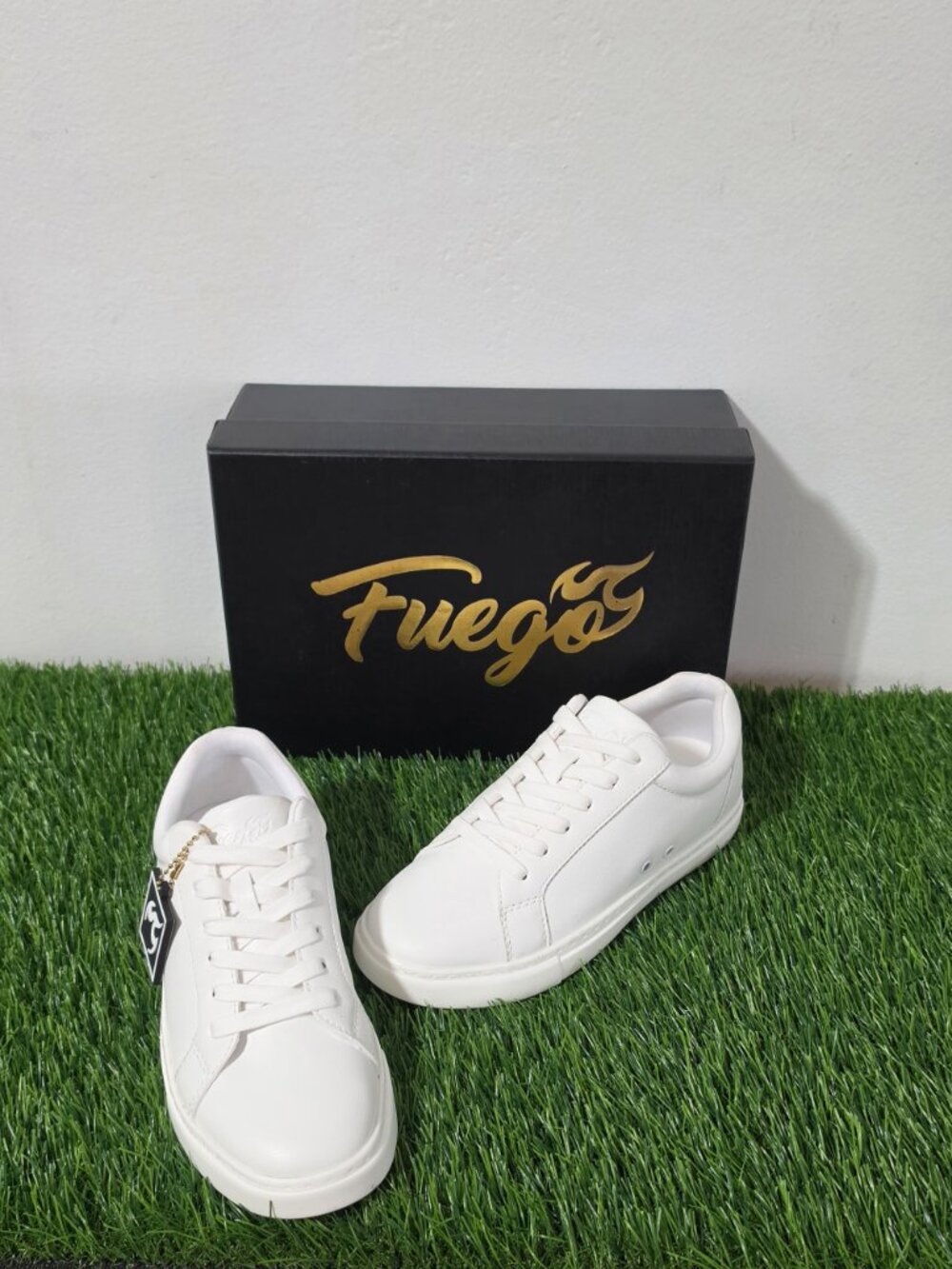 Fuego Low Top White Dance Sneakers - Men Size 5 / Women Size 6 - LT WH 6